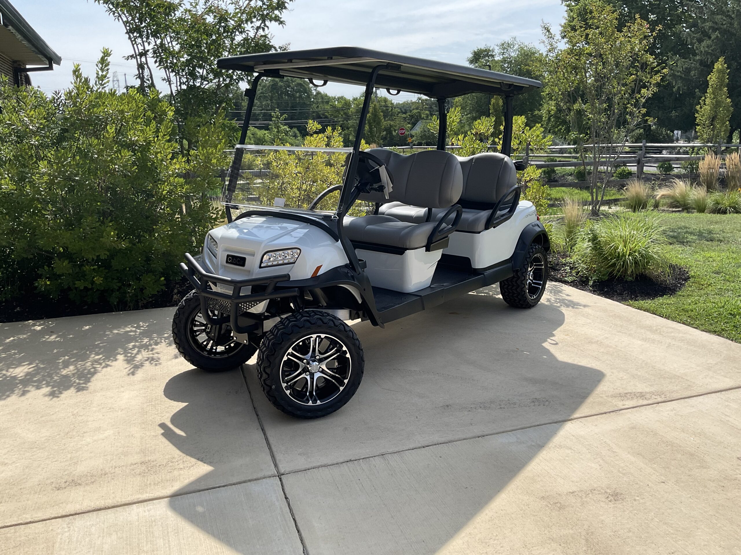 2025 CLUB CAR “ONWARD FOUR FOWARD” LIFTED PTV