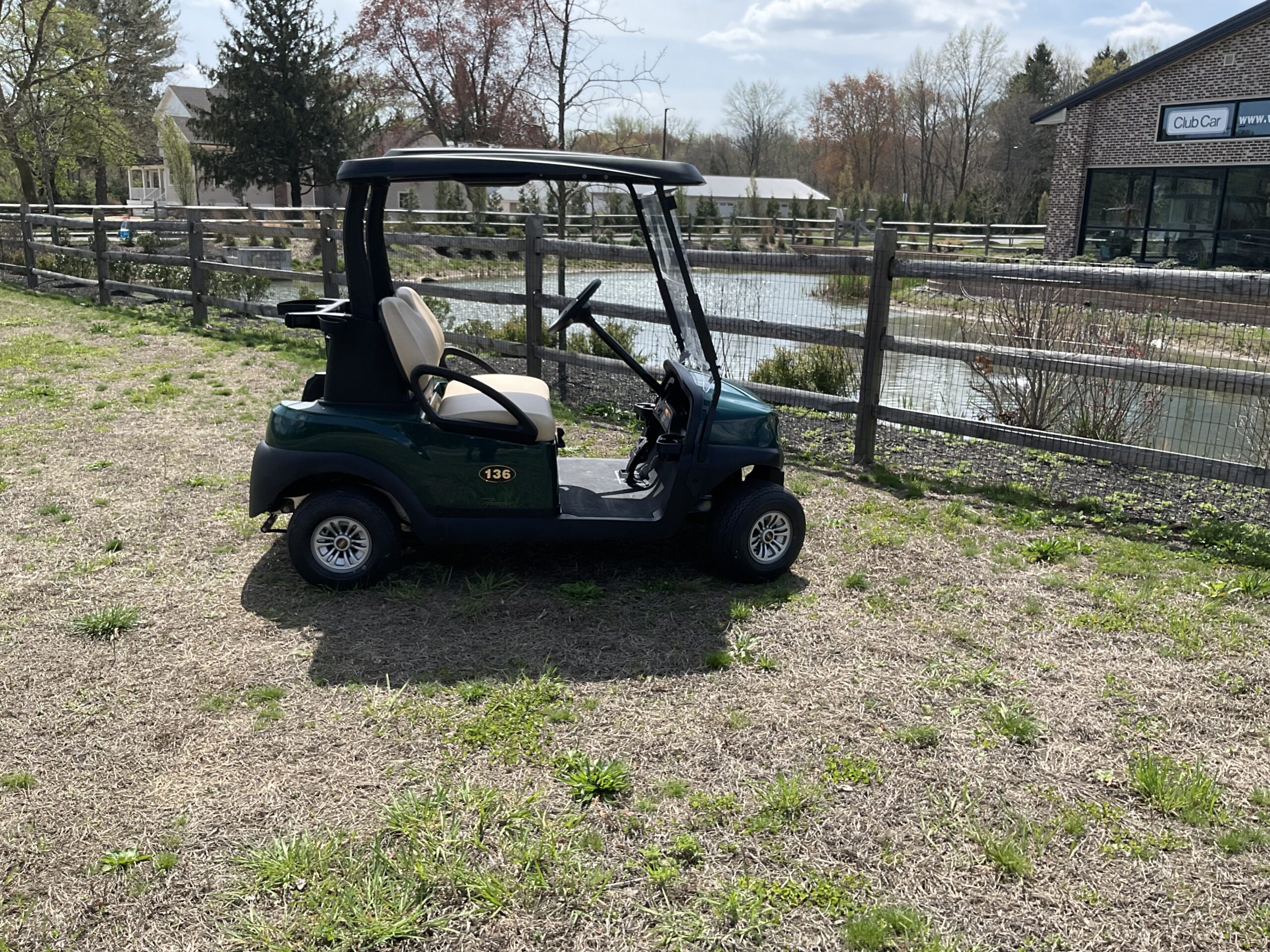 2025 Club Car “Tempo i2” Gas Golf Car - Image 2