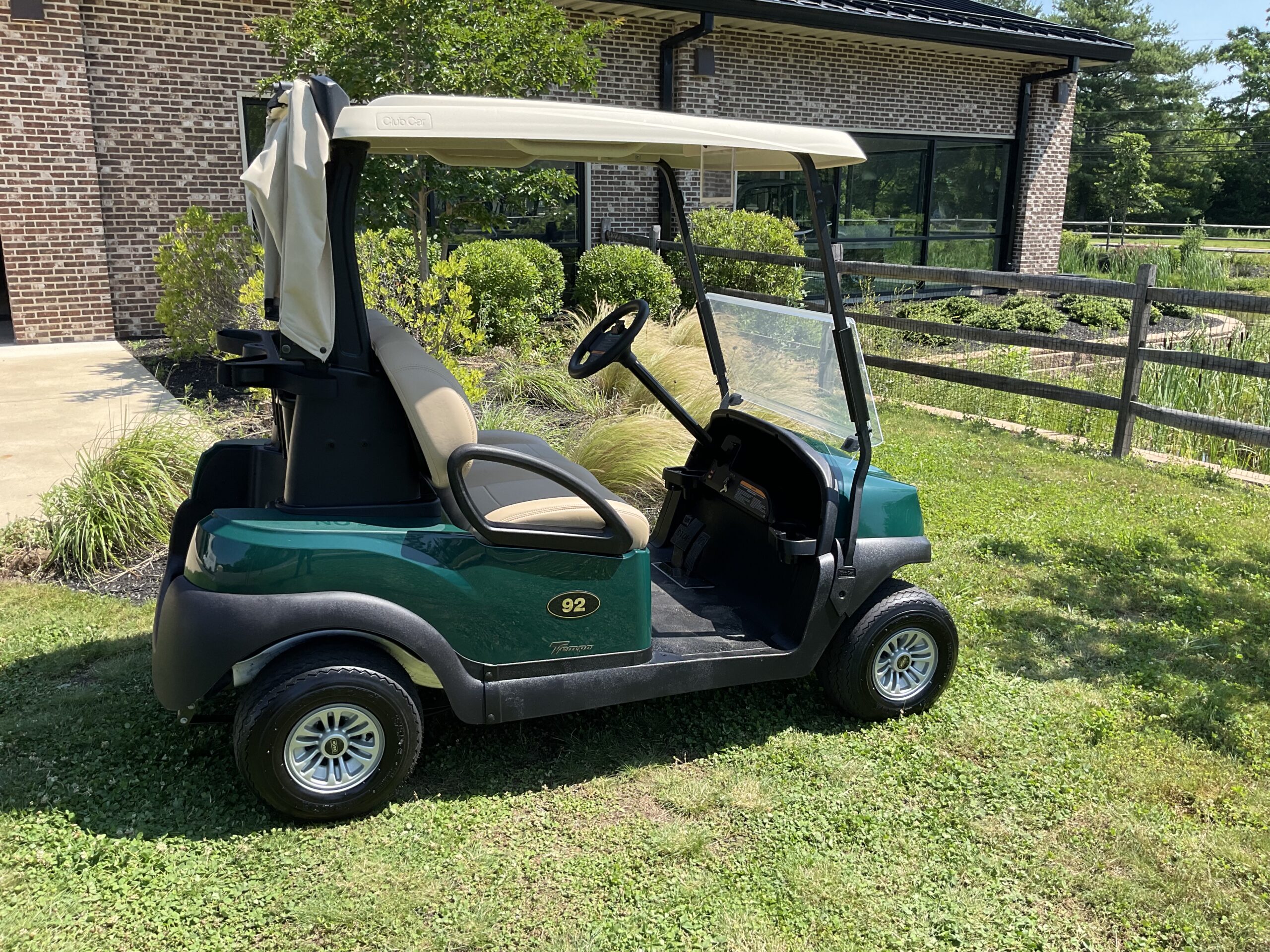 2025 Club Car “ Tempo i2” Gas Golf Car - Image 3